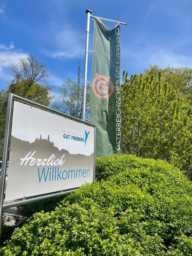Golf-Appartement Gleisdorf Exterior photo